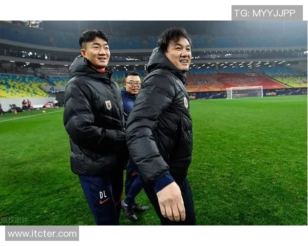 深圳乒乓球队速度之争引发热议球迷与专家各执己见探讨技术与战术 深圳乒乓球队速度之争引发热议球迷与专家各执己见探讨技术与战术