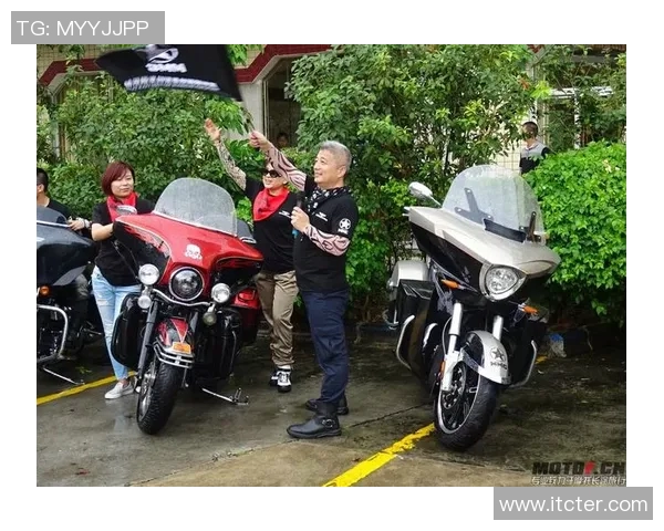 摩托哥足球明星的传奇故事与成就解析 摩托哥足球明星的传奇故事与成就解析